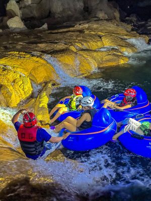 Classic Expeditions Belize - Cave tubing (3)